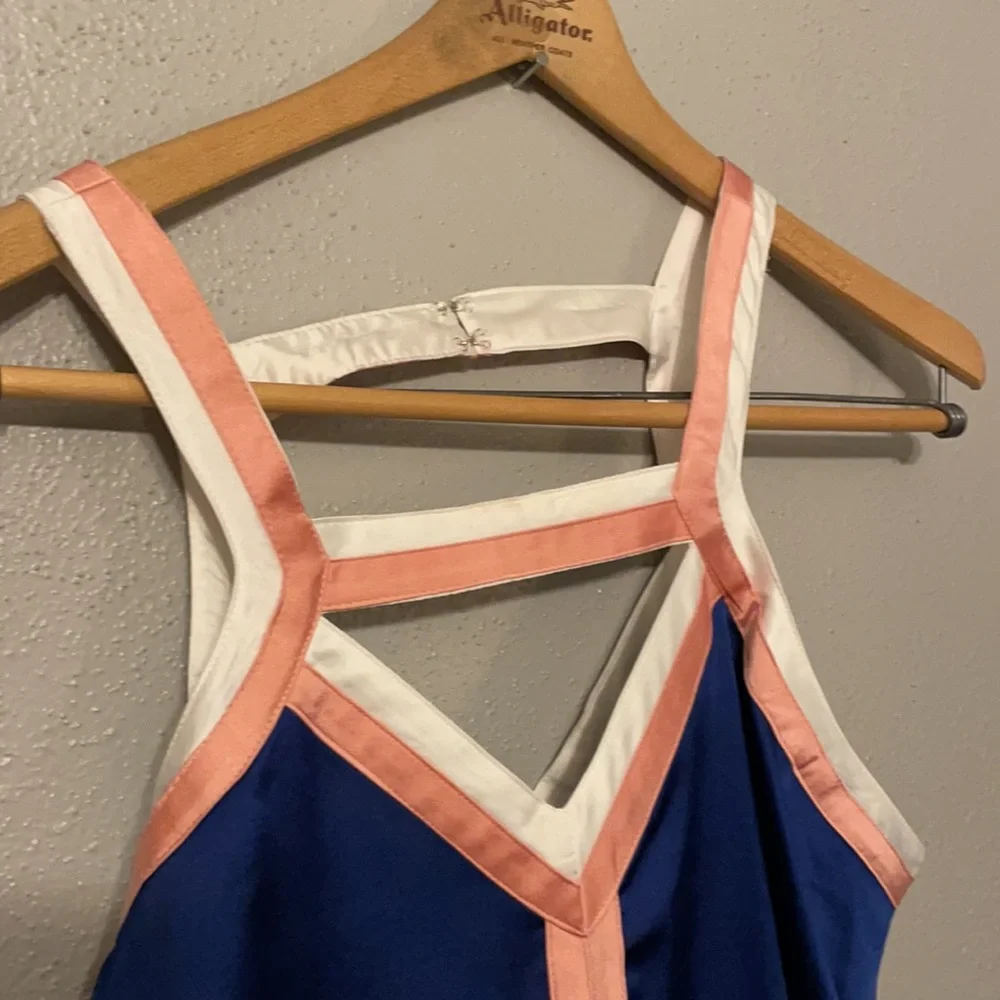 F21 silky wide strap camisole top NWT - Picture 2 of 11